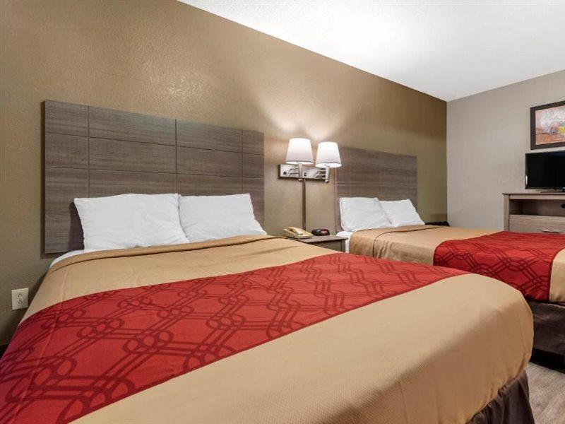 Econo Lodge Dewitt I-90 Экстерьер фото
