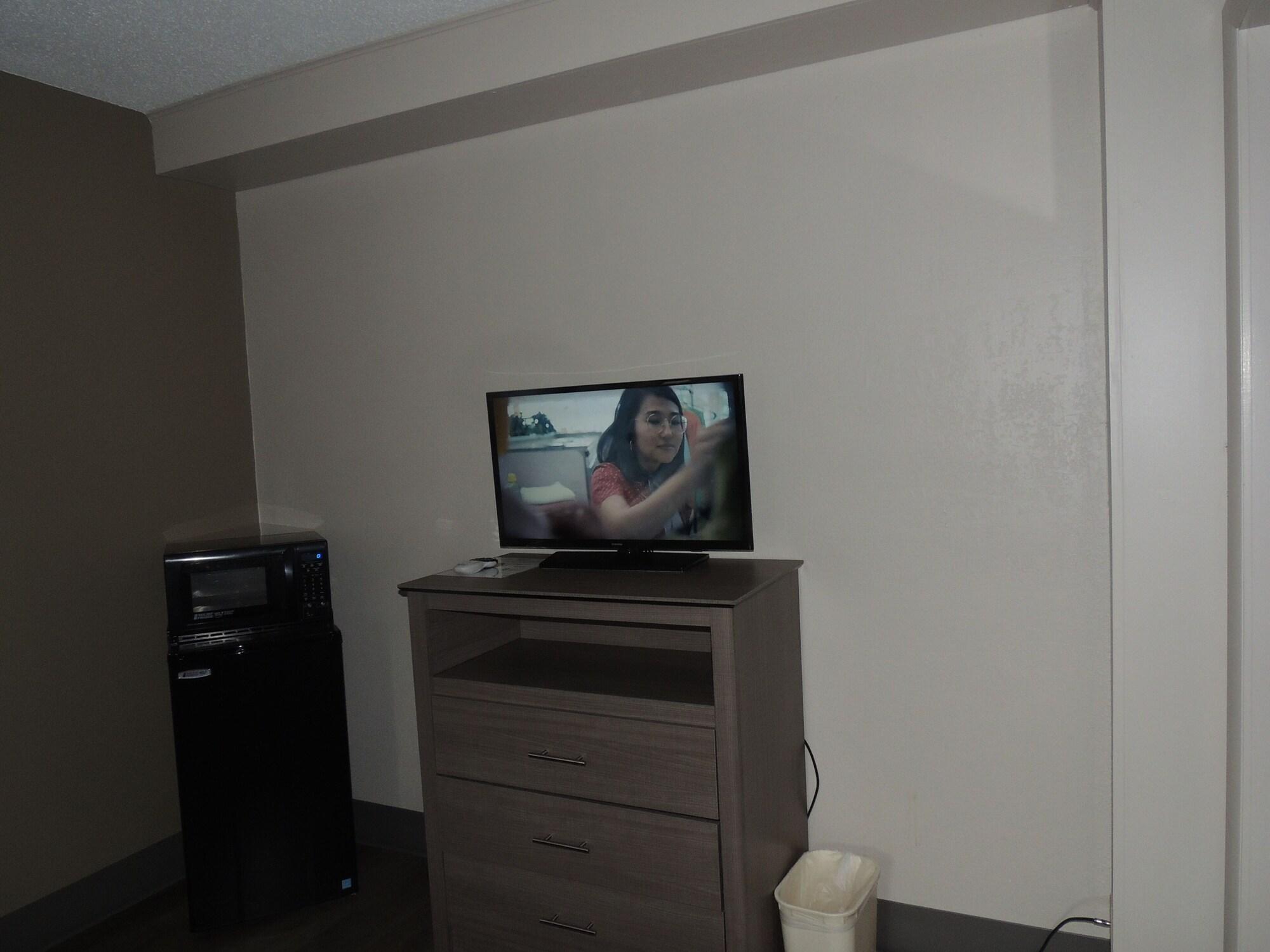 Econo Lodge Dewitt I-90 Экстерьер фото