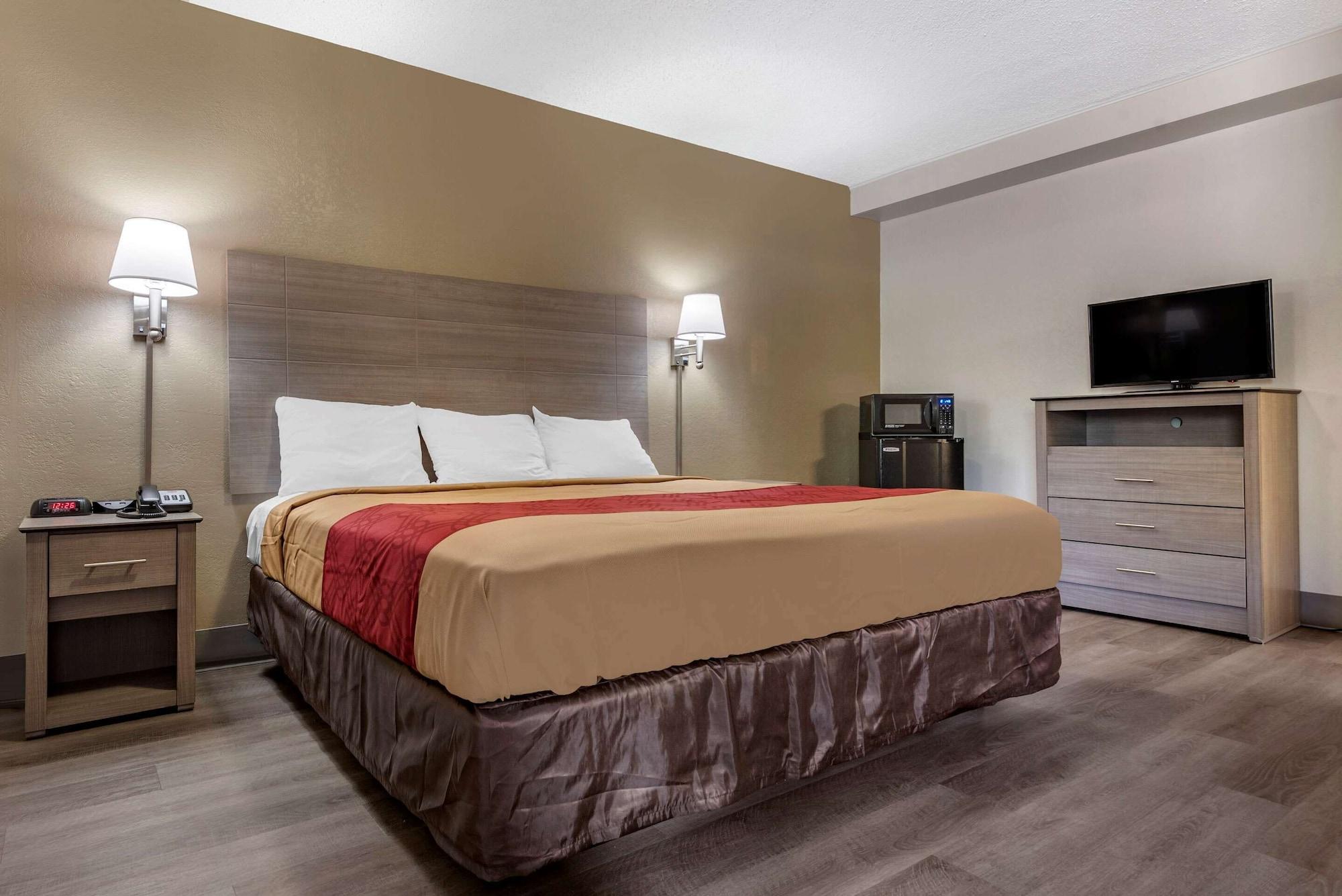 Econo Lodge Dewitt I-90 Экстерьер фото
